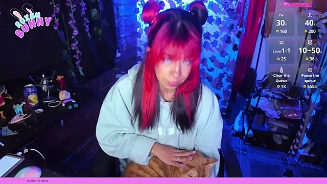 Snapshot of Roxanbunny1 chatting on 02/12/25, 02:45 Roxanbunny1 online show from 02/12/25, 02:45