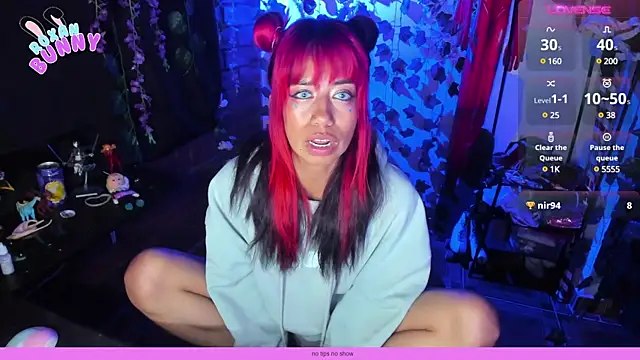 Snapshot of Roxanbunny1 chatting on 02/12/25, 05:47 Roxanbunny1 online show from 02/12/25, 05:47