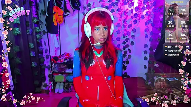 Snapshot of Roxanbunny1 chatting on 03/21/25, 05:00 Roxanbunny1 online show from 03/21/25, 05:00