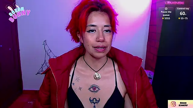 Snapshot of Roxanbunny1 chatting on 10/01/25, 05:35 Roxanbunny1 online show from 10/01/25, 05:35