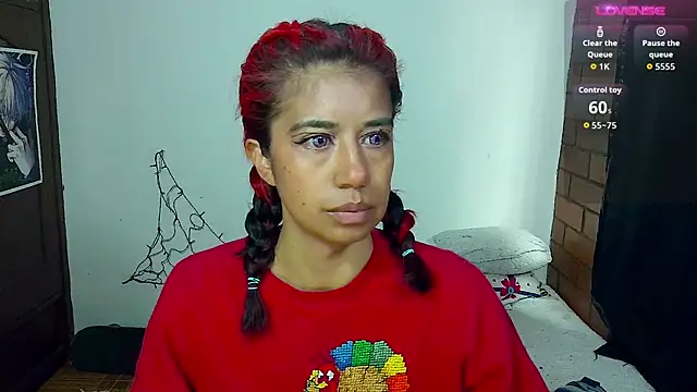 Snapshot of Roxanbunny1 chatting on 10/14/25, 01:34 Roxanbunny1 online show from 10/14/25, 01:34