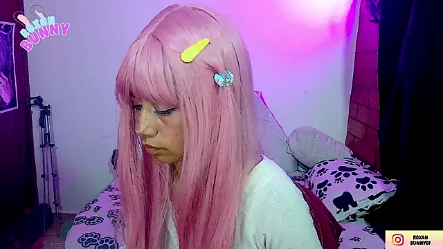 Snapshot of Roxanbunny1 chatting on 11/05/25, 05:29 Roxanbunny1 online show from 11/05/25, 05:29