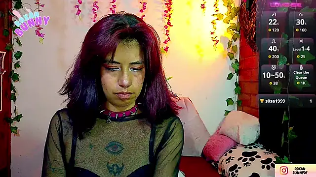 Snapshot of Roxanbunny1 chatting on 11/27/25, 04:25 Roxanbunny1 online show from 11/27/25, 04:25