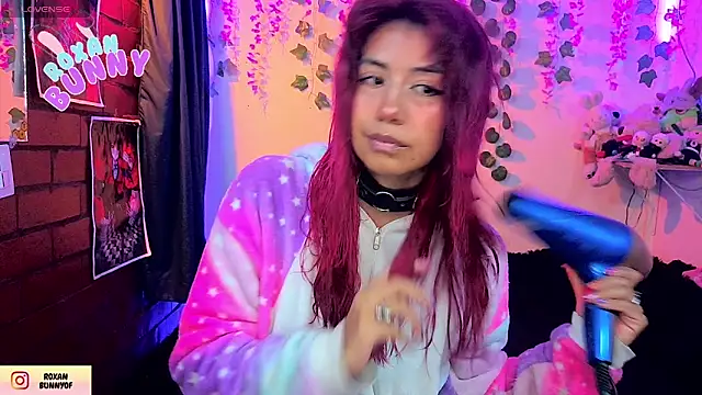 Roxanbunny1 online show from 05/06/26, 08:19