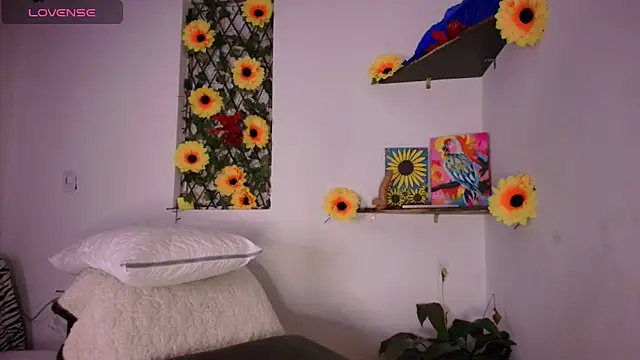 Snapshot of kisstarxxx chatting on 02/19/26, 03:02 kisstarxxx online show from 02/19/26, 03:02