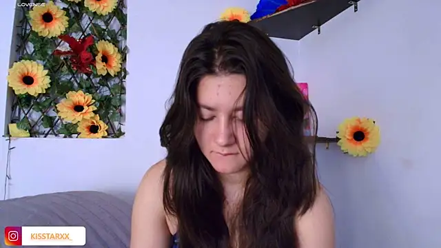 Snapshot of kisstarxxx chatting on 02/21/26, 03:18 kisstarxxx online show from 02/21/26, 03:18