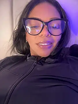 Charly  online show from 10/28/25, 03:43