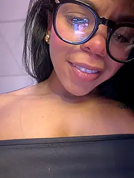Snapshot of Charly_ chatting on 06/17/26, 03:42 Charly online show from 06/17/26, 03:42