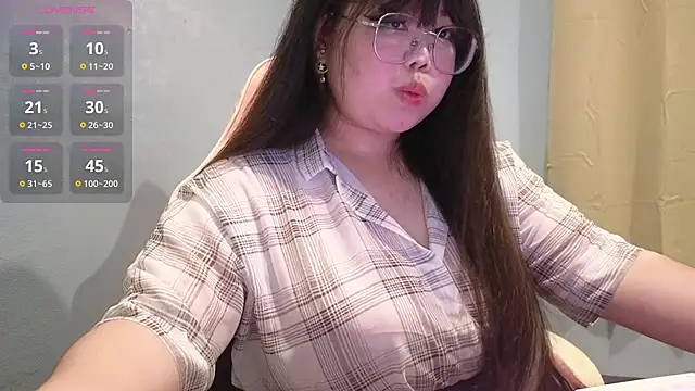 Snapshot of ANNELIESE_ chatting on 02/23/25, 05:01 ANNELIESE online show from 02/23/25, 05:01