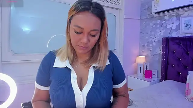 Snapshot of dalila_salazar chatting on 04/25/26, 03:20 dalila salazar online show from 04/25/26, 03:20