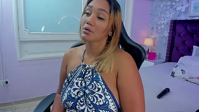 Snapshot of dalila_salazar chatting on 05/17/26, 02:53 dalila salazar online show from 05/17/26, 02:53