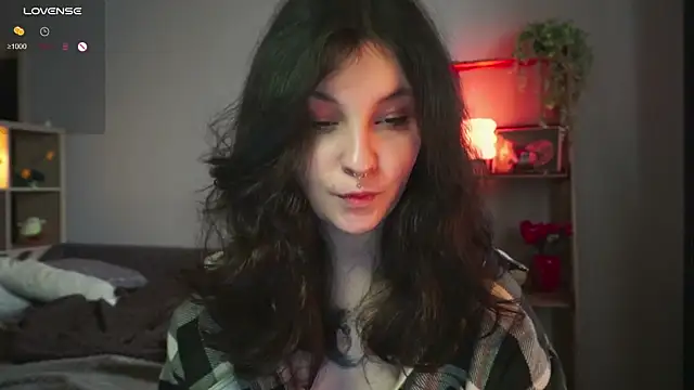 Snapshot of kshishtan chatting on 04/08/26, 06:02 kshishtan online show from 04/08/26, 06:02