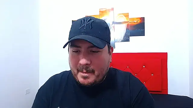 Snapshot of sebastianbigxxx chatting on 04/29/26, 07:09 sebastianbigxxx online show from 04/29/26, 07:09