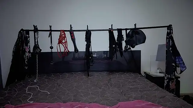 Snapshot of claudiacvc95 chatting on 03/21/26, 05:23 claudiacvc95 online show from 03/21/26, 05:23