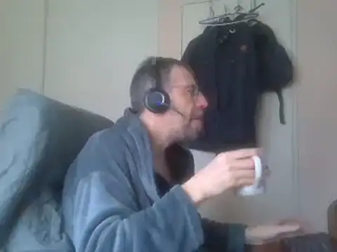 ptitcanard60600 online show from 01/30/25, 01:10