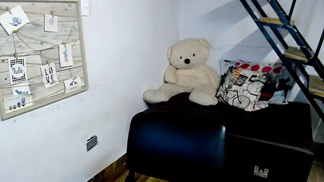 samantha baby  online show from 03/16/25, 01:28