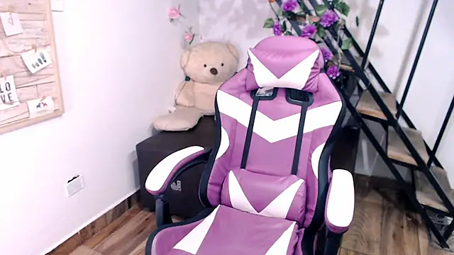 Snapshot of samantha_baby_ chatting on 03/03/26, 05:08 samantha baby online show from 03/03/26, 05:08