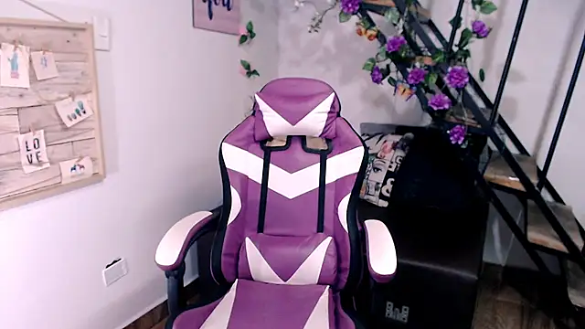 Snapshot of samantha_baby_ chatting on 04/12/26, 04:56 samantha baby online show from 04/12/26, 04:56