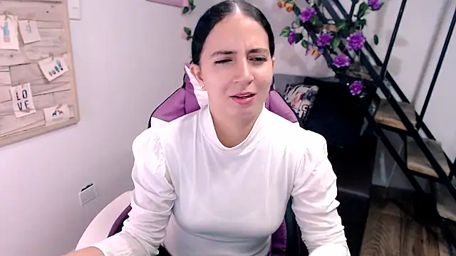 Snapshot of samantha_baby_ chatting on 04/16/26, 05:14 samantha baby online show from 04/16/26, 05:14