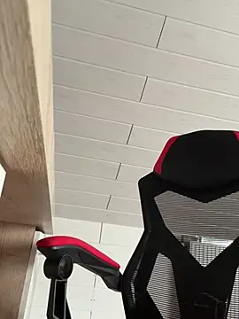 Snapshot of _Mustj chatting on 02/10/25, 09:14  Mustj online show from 02/10/25, 09:14