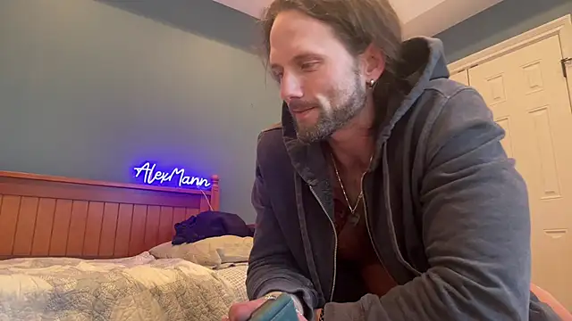 Snapshot of alexmannd chatting on 01/10/25, 03:16 alexmannd online show from 01/10/25, 03:16