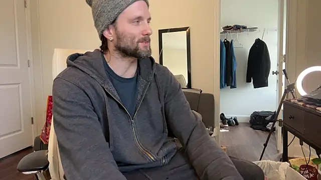 Snapshot of alexmannd chatting on 01/22/25, 02:46 alexmannd online show from 01/22/25, 02:46