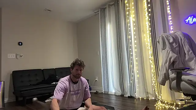 Snapshot of alexmannd chatting on 10/07/25, 03:20 alexmannd online show from 10/07/25, 03:20