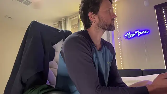 Snapshot of alexmannd chatting on 10/30/25, 05:24 alexmannd online show from 10/30/25, 05:24