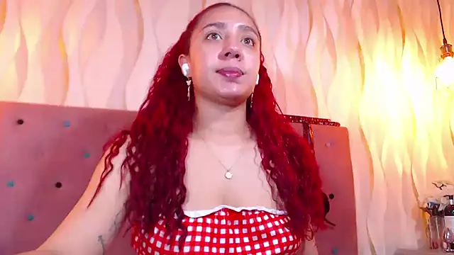 Snapshot of IsabelaLatina chatting on 03/13/26, 05:30 IsabelaLatina online show from 03/13/26, 05:30