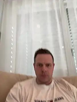 Snapshot of Danii0790 chatting on 02/08/25, 03:00 Danii0790 online show from 02/08/25, 03:00