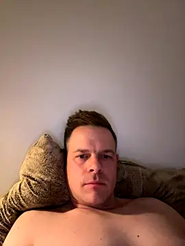 Snapshot of Danii0790 chatting on 10/16/25, 08:21 Danii0790 online show from 10/16/25, 08:21