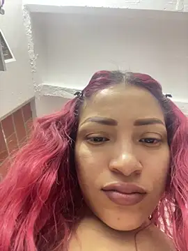 Snapshot of ari_sexy1 chatting on 04/12/26, 09:42 ari sexy1 online show from 04/12/26, 09:42