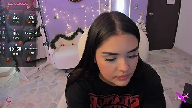 Snapshot of martinasaez chatting on 12/27/24, 10:37 martinasaez online show from 12/27/24, 10:37