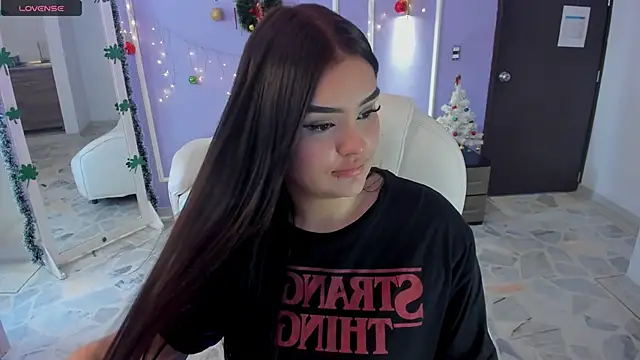 Snapshot of martinasaez chatting on 01/06/25, 05:59 martinasaez online show from 01/06/25, 05:59