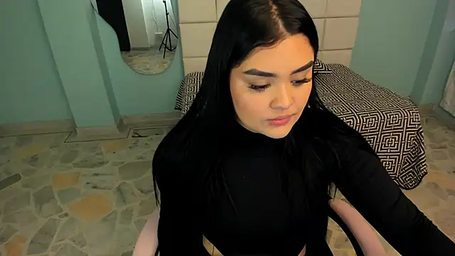 Snapshot of martinasaez chatting on 09/13/25, 01:11 martinasaez online show from 09/13/25, 01:11