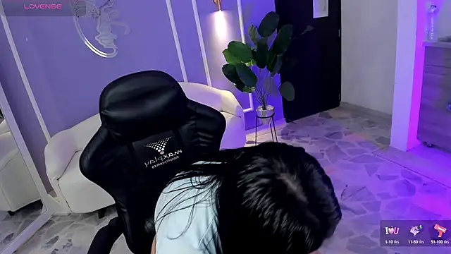 Snapshot of martinasaez chatting on 09/26/25, 08:02 martinasaez online show from 09/26/25, 08:02