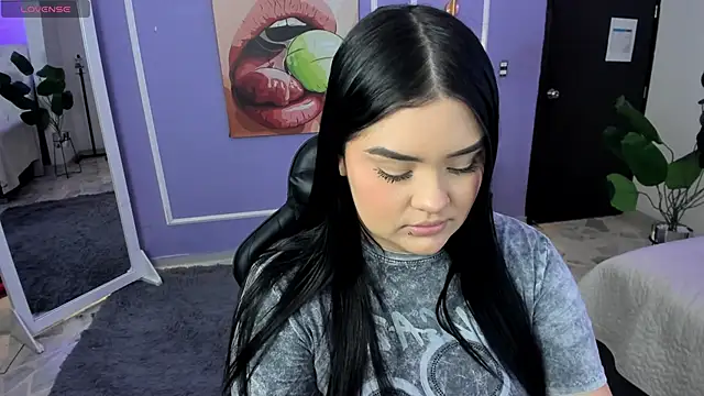 martinasaez online show from 11/14/25, 08:07