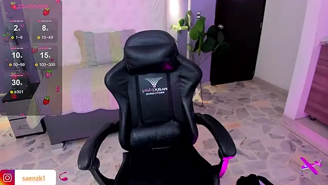 martinasaez online show from 03/28/26, 01:11