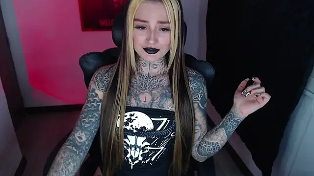 Snapshot of Anaii_Gomez chatting on 12/13/24, 09:30 Anaii Gomez online show from 12/13/24, 09:30