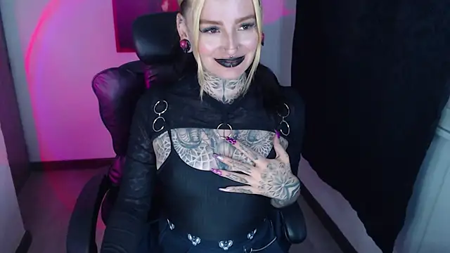 Snapshot of Anaii_Gomez chatting on 01/13/25, 11:06 Anaii Gomez online show from 01/13/25, 11:06