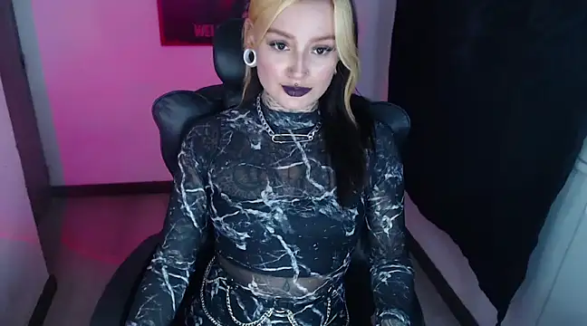 Snapshot of Anaii_Gomez chatting on 01/17/25, 07:49 Anaii Gomez online show from 01/17/25, 07:49