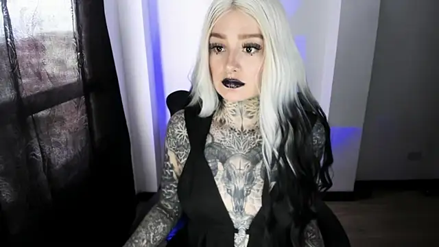 Snapshot of Anaii_Gomez chatting on 10/08/25, 07:33 Anaii Gomez online show from 10/08/25, 07:33