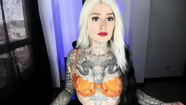 Snapshot of Anaii_Gomez chatting on 10/22/25, 07:46 Anaii Gomez online show from 10/22/25, 07:46