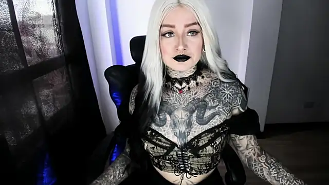 Snapshot of Anaii_Gomez chatting on 11/12/25, 07:35 Anaii Gomez online show from 11/12/25, 07:35