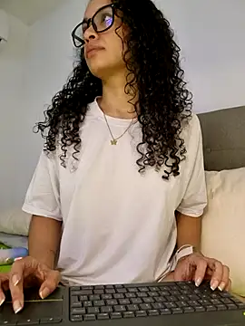 angela  98 online show from 03/02/26, 12:23