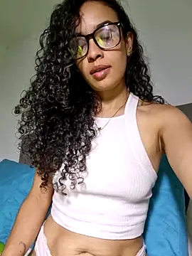 Snapshot of angela__98 chatting on 07/01/26, 12:07 angela 98 online show from 07/01/26, 12:07