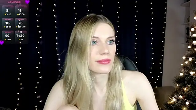 Snapshot of Lilianna_Just chatting on 12/26/24, 03:10 Lilianna Just online show from 12/26/24, 03:10