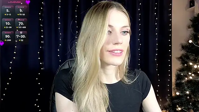 Snapshot of Lilianna_Just chatting on 12/31/24, 09:39 Lilianna Just online show from 12/31/24, 09:39