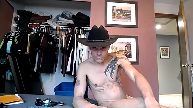 Snapshot of Caaje_Steele chatting on 04/21/26, 07:06 Caaje Steele online show from 04/21/26, 07:06