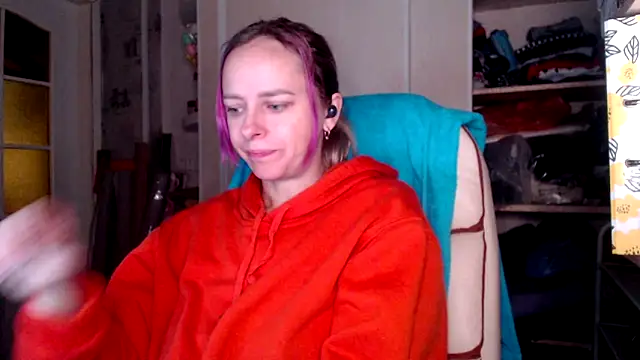 las sweet online show from 11/17/25, 09:04